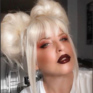 Meet your Posher, Kristen (Kiki)